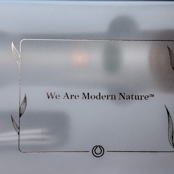 Hot & Cold Facial Wand by Monat NEW - Picture 3 of 5